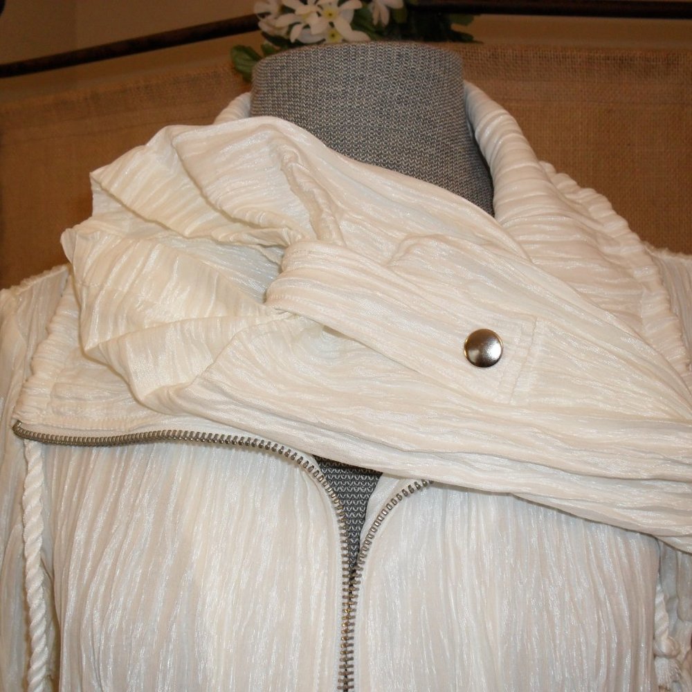 🤍Plisse Ruby Rd. Zip Jacket🤍 - Picture 3 of 15